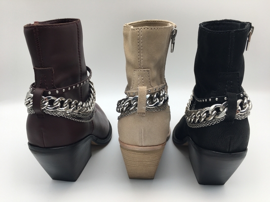 Botas bajas del vestido para mujer de cuero suave negro del nappa con la cremallera de YKK, diseño del metal del anillo en D, talón de madera sólido del cuadrado