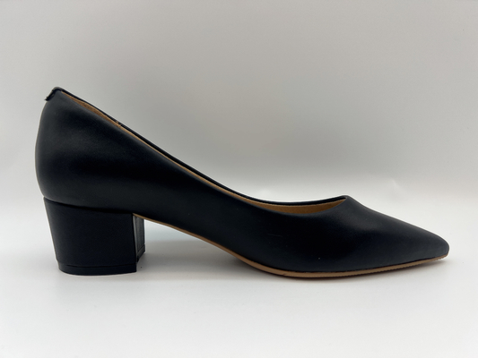 El tacón bajo suave de la tela de los zapatos de vestir para mujer negros de cuero de Nappa señaló a Toe Shoes