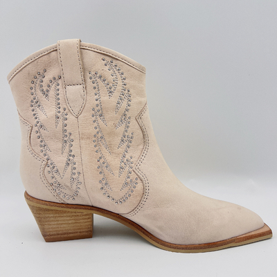 El vestido de cuero para mujer del hueso patea botas casuales del tobillo de las señoras cómodas con bordado de los pernos prisioneros