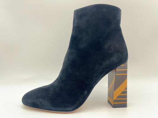 Botas negras para mujer de cuero del tobillo del tacón alto con la cremallera de nylon