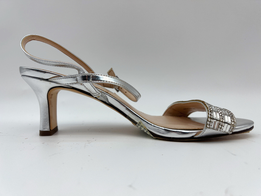 Las sandalias de cuero de plata de las mujeres del OEM del ODM, zapatos cómodos del tacón bajo con una correa