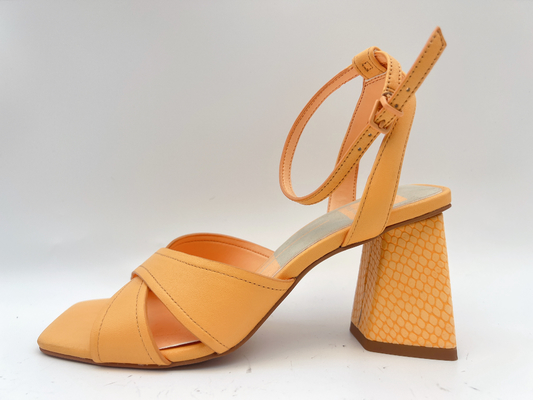 La naranja se inclinó los deslizadores cruzados para mujer del cuadrado de Toe Sandals de la correa de cuero del ODM/del OEM