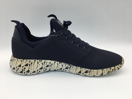 No los calzados atléticos casuales de encargo del resbalón ennegrecen las zapatos tenis respirables para mujer