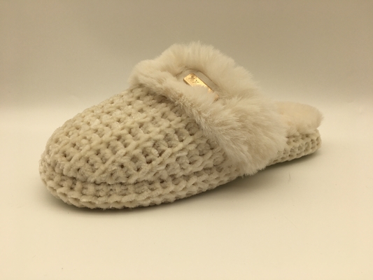 Deslizadores planos suaves de los deslizadores calientes para mujer anaranjados del invierno con superior trenzado/el forro polar
