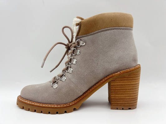 El paño grueso y suave suave ata para arriba al OEM beige para mujer del ODM de las botas del tobillo de las botas de la prenda impermeable