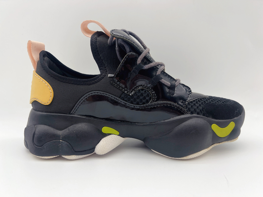 La alta zapatillas de baloncesto superior de las señoras negras desliza el ODM/al OEM resistentes