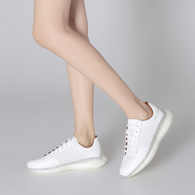 Zapatos tenis respirables ligeras para mujer del negro de zapatos de los deportes atléticos de la moda/blancas