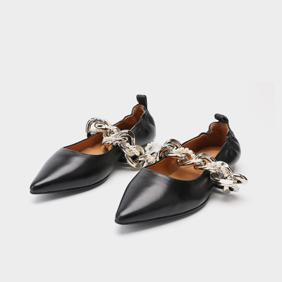 Zapato de dama de oficina con ajuste de cadena de proceso personalizado Punta estrecha