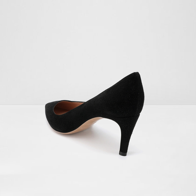 Los talones finos señalaron a Toe Leather Shoes, resbalón para mujer del negro de 3 pulgadas en los zapatos de vestir