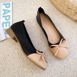 Los zapatos planos de Colorblock de la bomba desnuda de la comodidad de las mujeres, forman los planos de cuero del arco