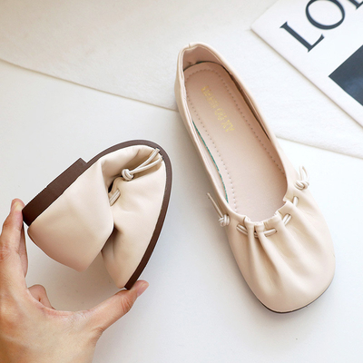 Zapatos planos del ballet suave del color sólido, la casilla blanca Toe Crinkled Rubber Flat Shoes de las mujeres
