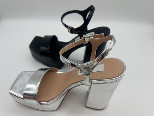 Los zapatos de vestir de cuero para mujer de la PU de la patente ajustan a Toe Silver Black Chunky Heel