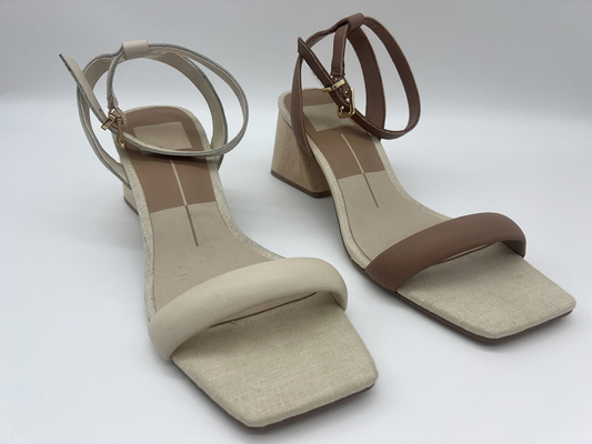 Toe Sandals cerrado beige durable, cuadrado inclinado de madera real Toe Ankle Strap Sandals