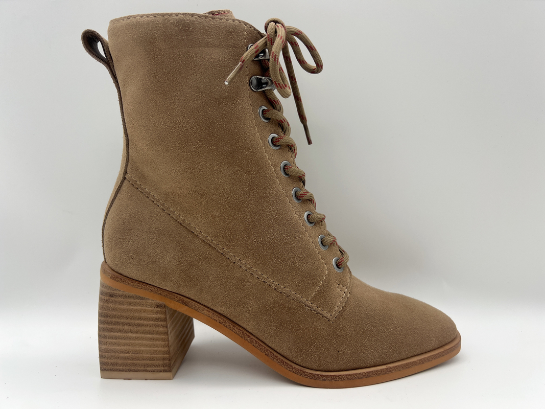 Del cordón las botas para mujer del tobillo del tacón alto para arriba, ante suave de la vaca con la guarnición termal de la felpa, mujeres impermeabilizan botas del invierno