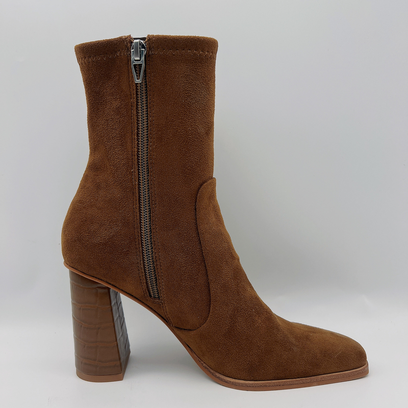 Las botas de cuero para mujer del vestido del ante de la vaca ajustan a Toe Lt Brown TPR Outsole con el látex de Pusable